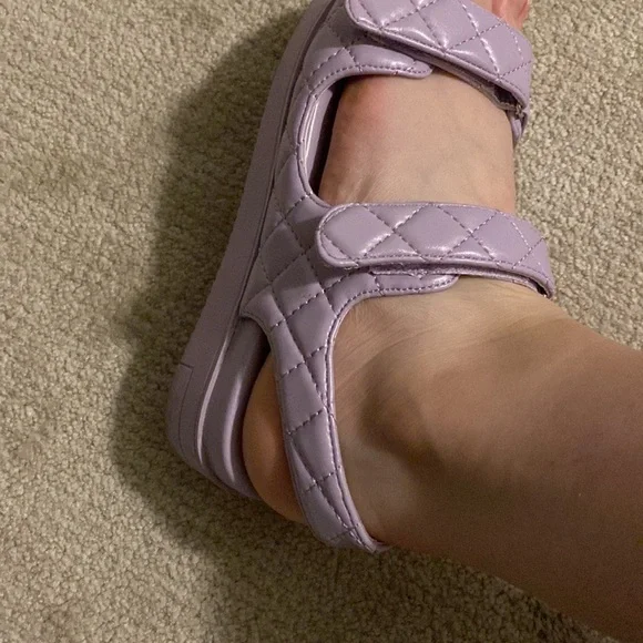 Call it spring sandals - Picture 9 of 10